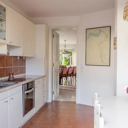 Alberi With Pool Villa *