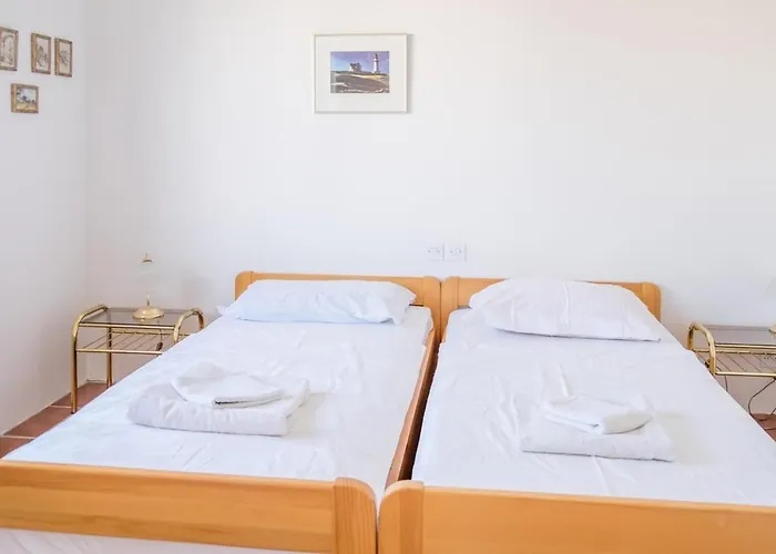 Alberi With Pool 빌라 *