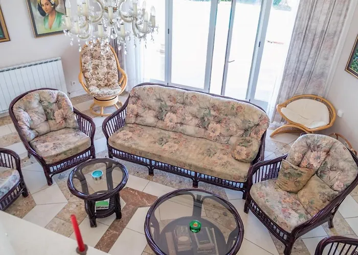 Alberi With Pool 빌라 *