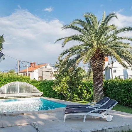 Alberi With Pool Savudrija