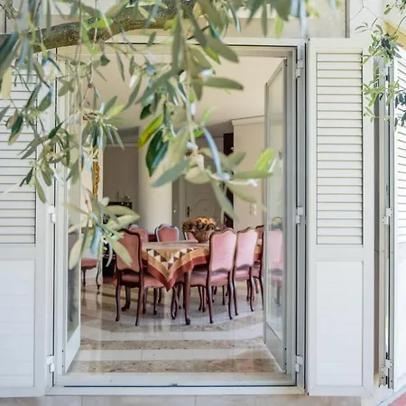 Villa Alberi With Pool *