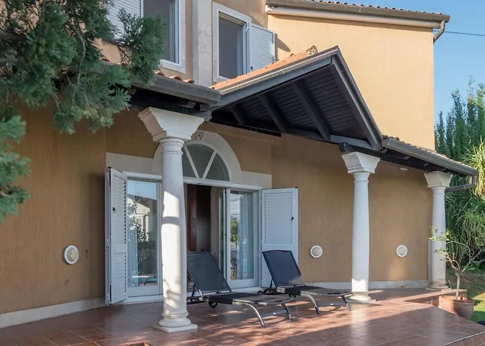 Alberi With Pool Villa Savudrija