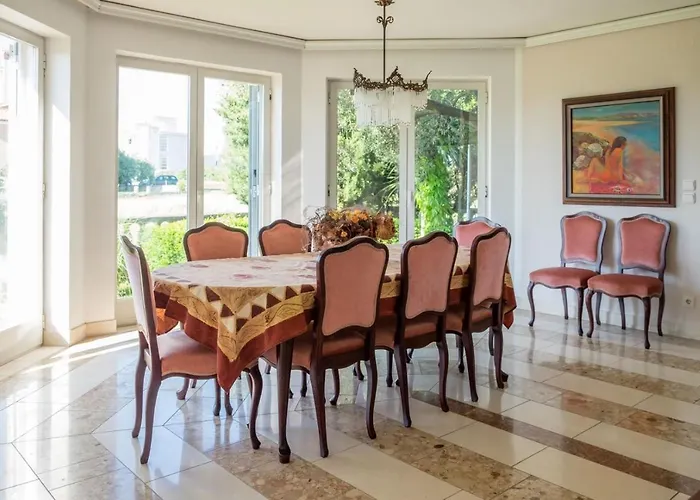 Alberi With Pool Villa